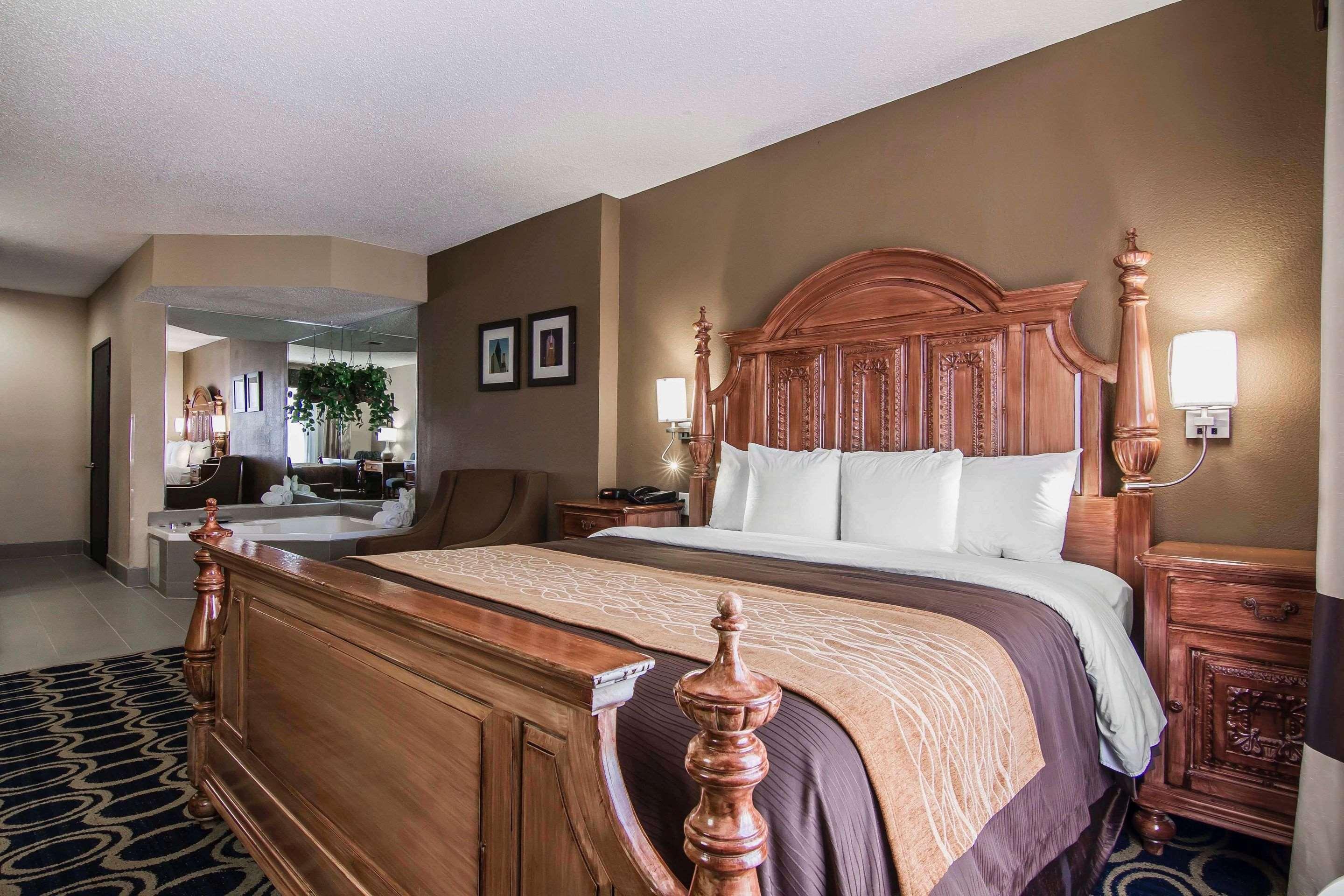 Quality Inn & Suites I-35 E-Walnut Hill Dallas Ngoại thất bức ảnh