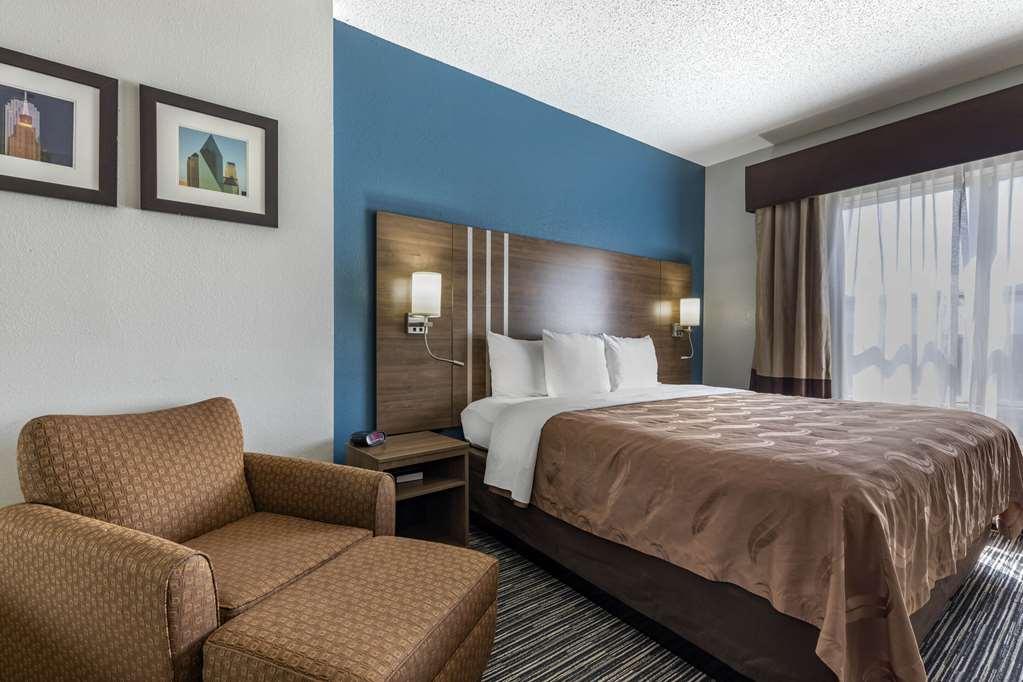 Quality Inn & Suites I-35 E-Walnut Hill Dallas Phòng bức ảnh