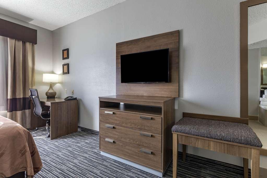 Quality Inn & Suites I-35 E-Walnut Hill Dallas Phòng bức ảnh
