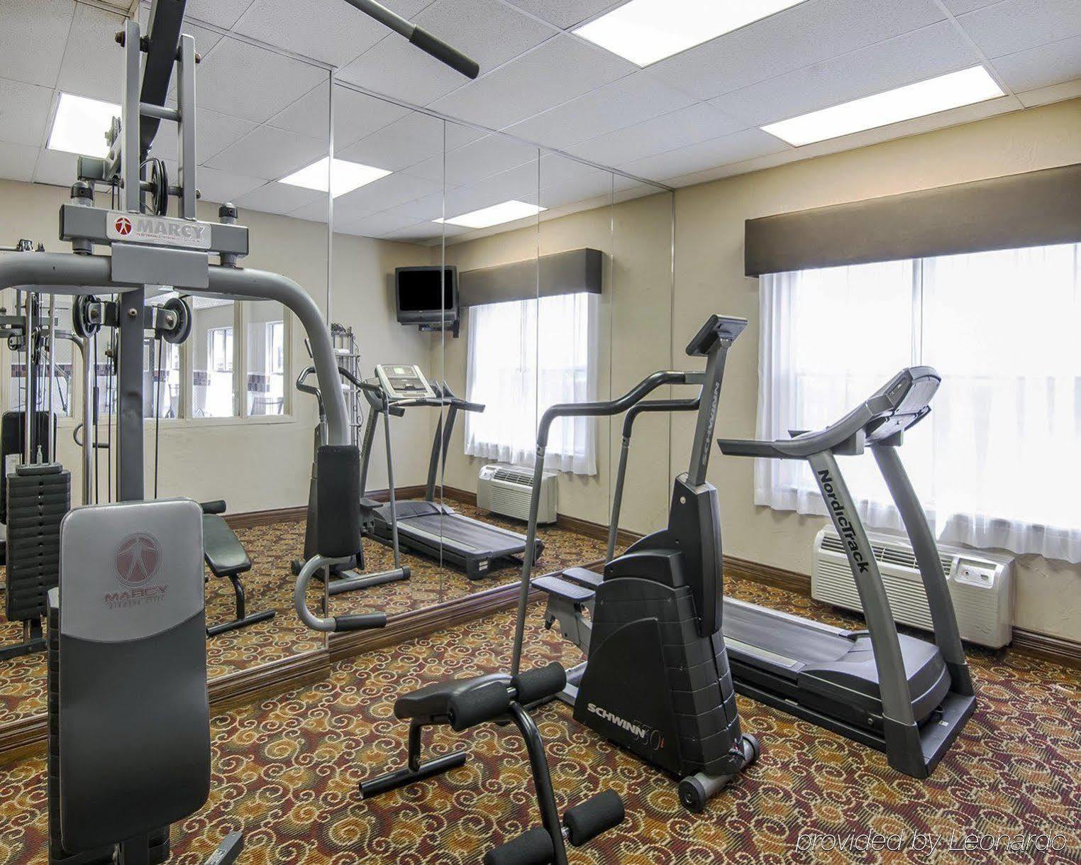 Quality Inn & Suites I-35 E-Walnut Hill Dallas Ngoại thất bức ảnh
